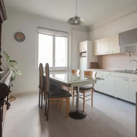 Retrovizor Apartamento *