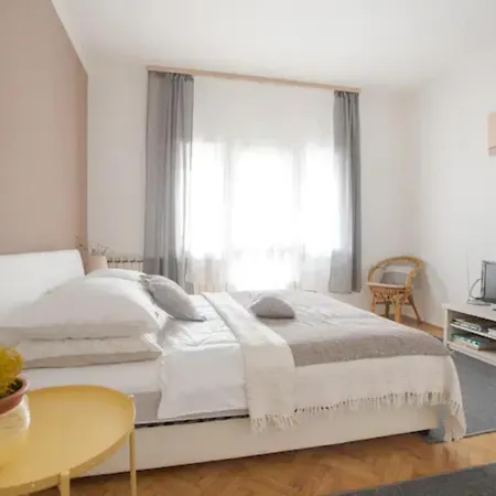 Retrovizor Apartamento Zagreb