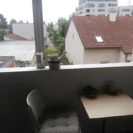 Apartamento Retrovizor